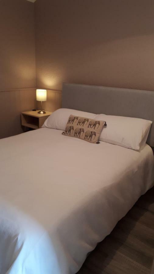 Appartamento Suzies Self Catering Belmont Belmont  Esterno foto